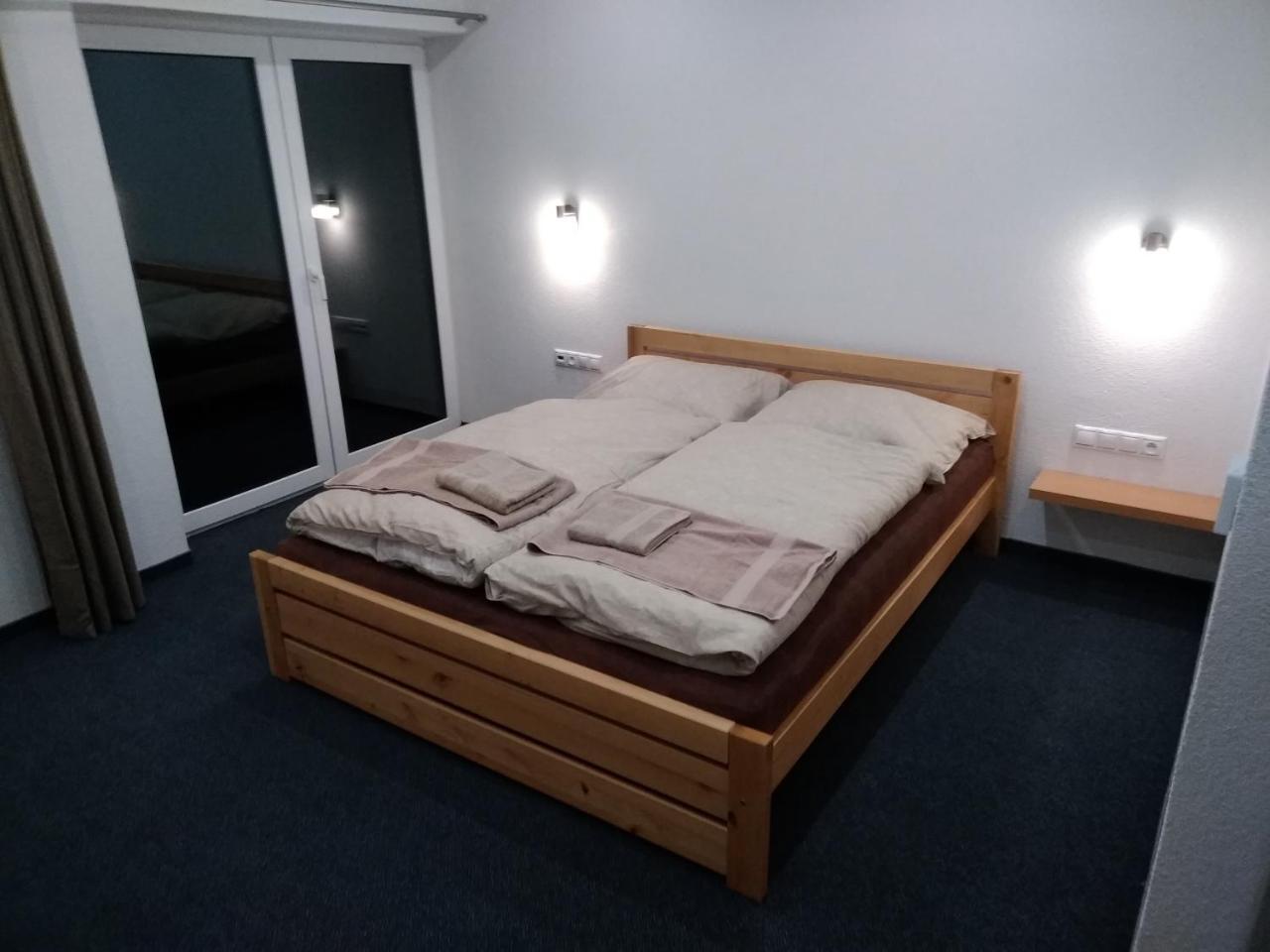 Motel Horky Vavrisovo Ngoại thất bức ảnh